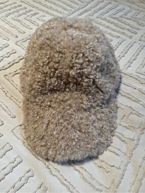 Zara sherling baseball cap